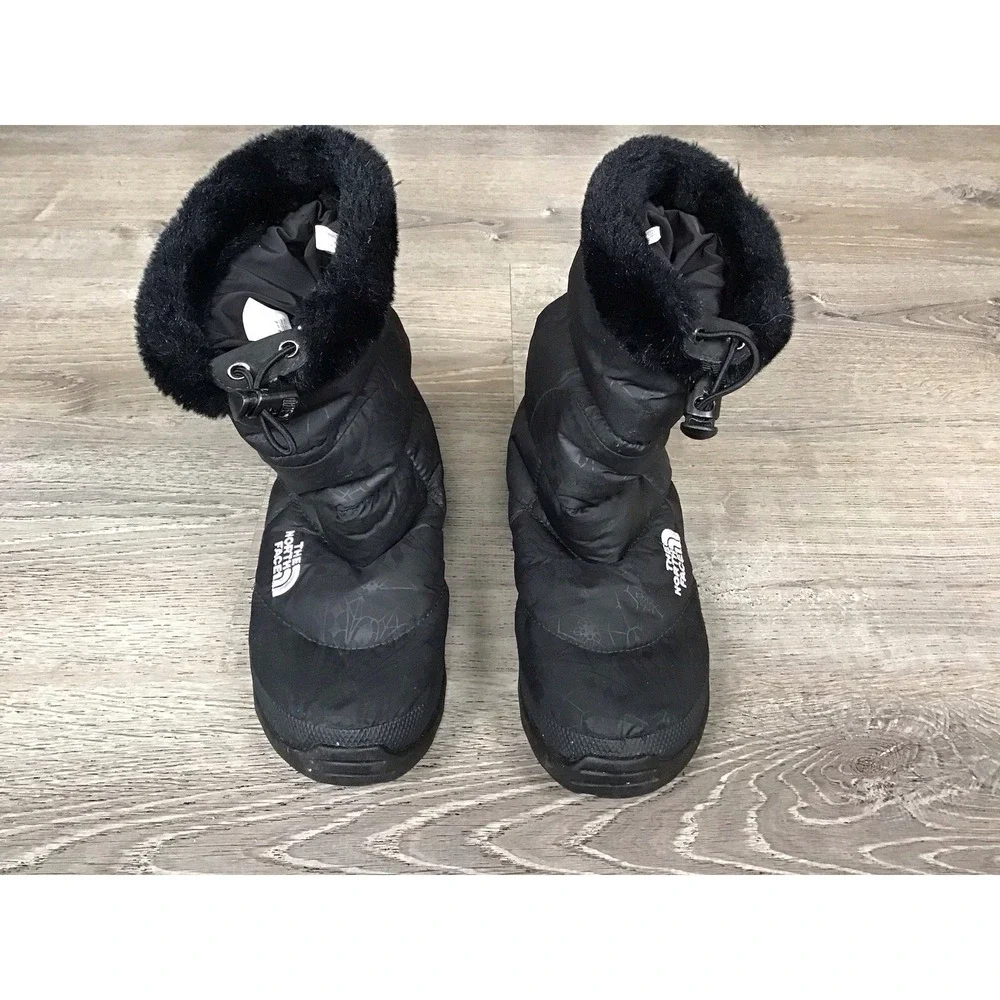 The North Face Womens Black Size 9 700 Goose Down Snow Boots Winter Boots
